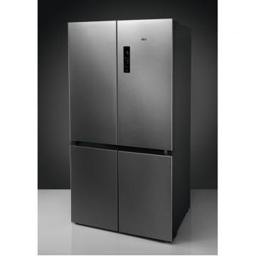 AEG Ψυγείο Ντουλάπα 522lt NoFrost Υ190xΠ90.9xΒ69εκ. Inox RMB952E6VU